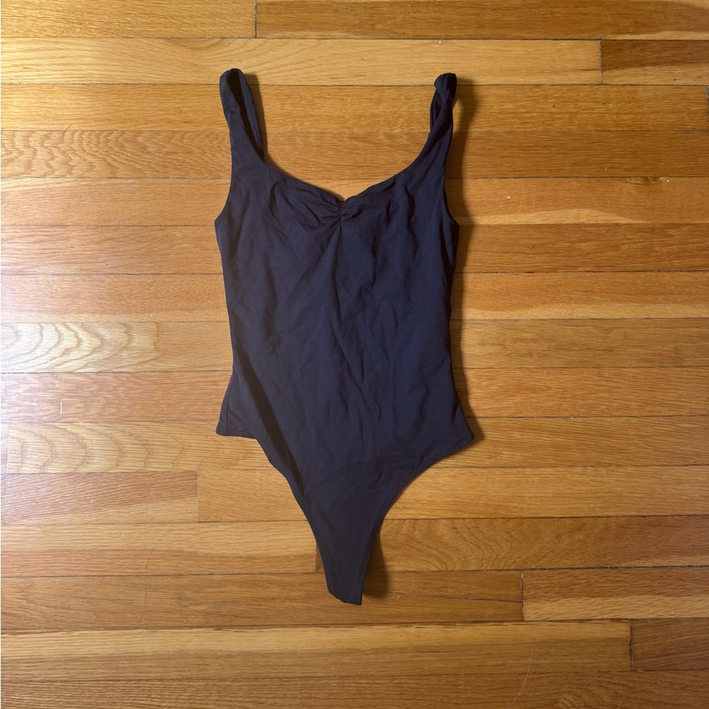 Babaton Aritizia black bodysuit, DONT BUY